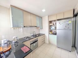 Grandeur 8 (D20), Condominium #591870011